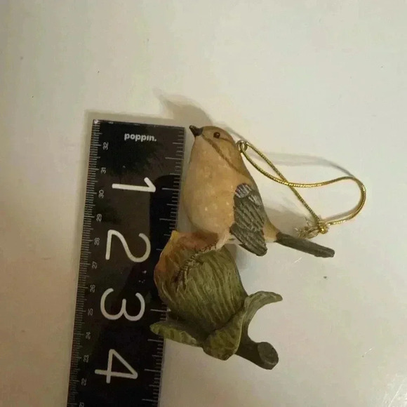 Songbird Sitting on Flower Bud Ornament Figurine Resin Christmas Tree Decoration - Picture 6 of 6